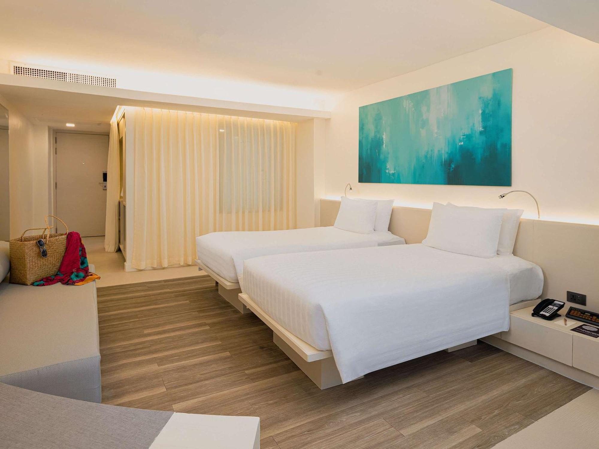 Pullman Pattaya Hotel G Kültér fotó